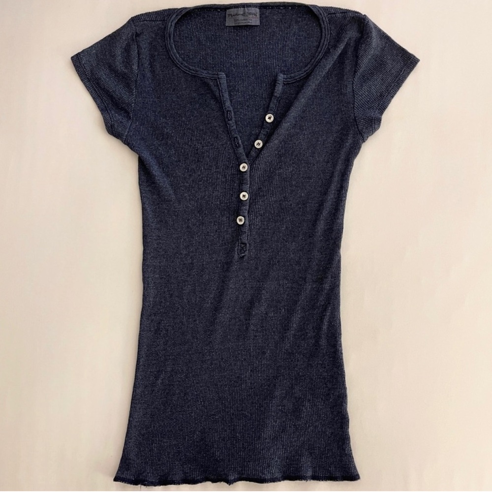 button up top - Picture 3 of 4